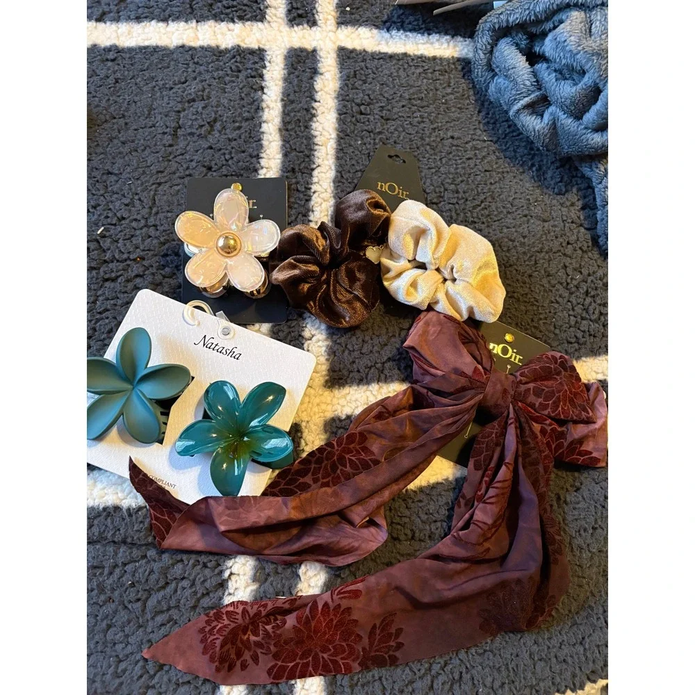 Natasha & nOir Hair Accessory Lot Flower Claws Velvet Scrunchies Burnout Bow NEW